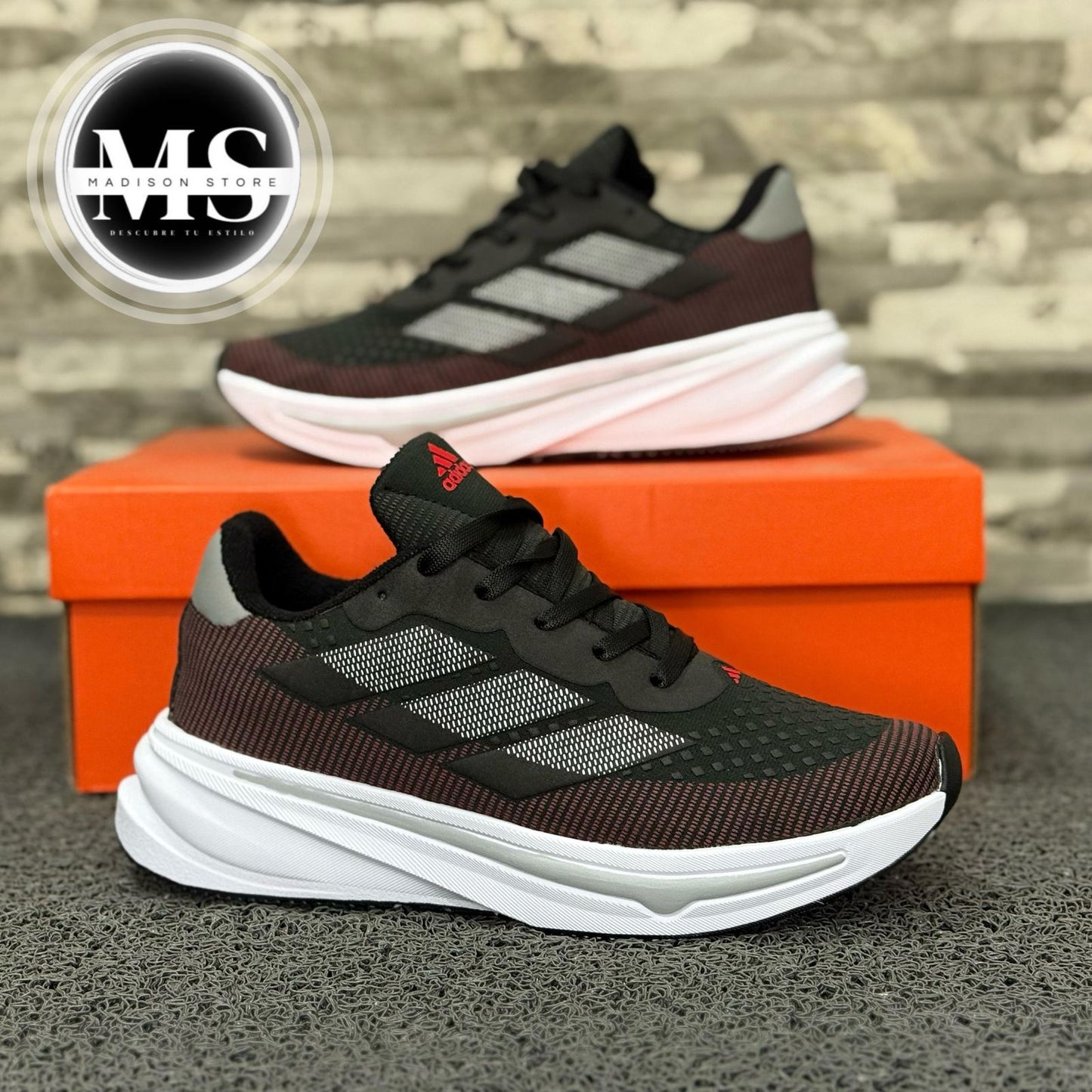 ADIDAS SUPERNOVA
