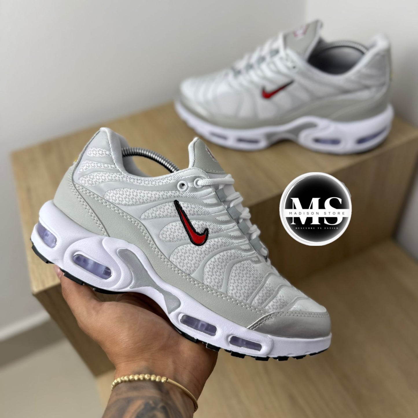NIKE TN