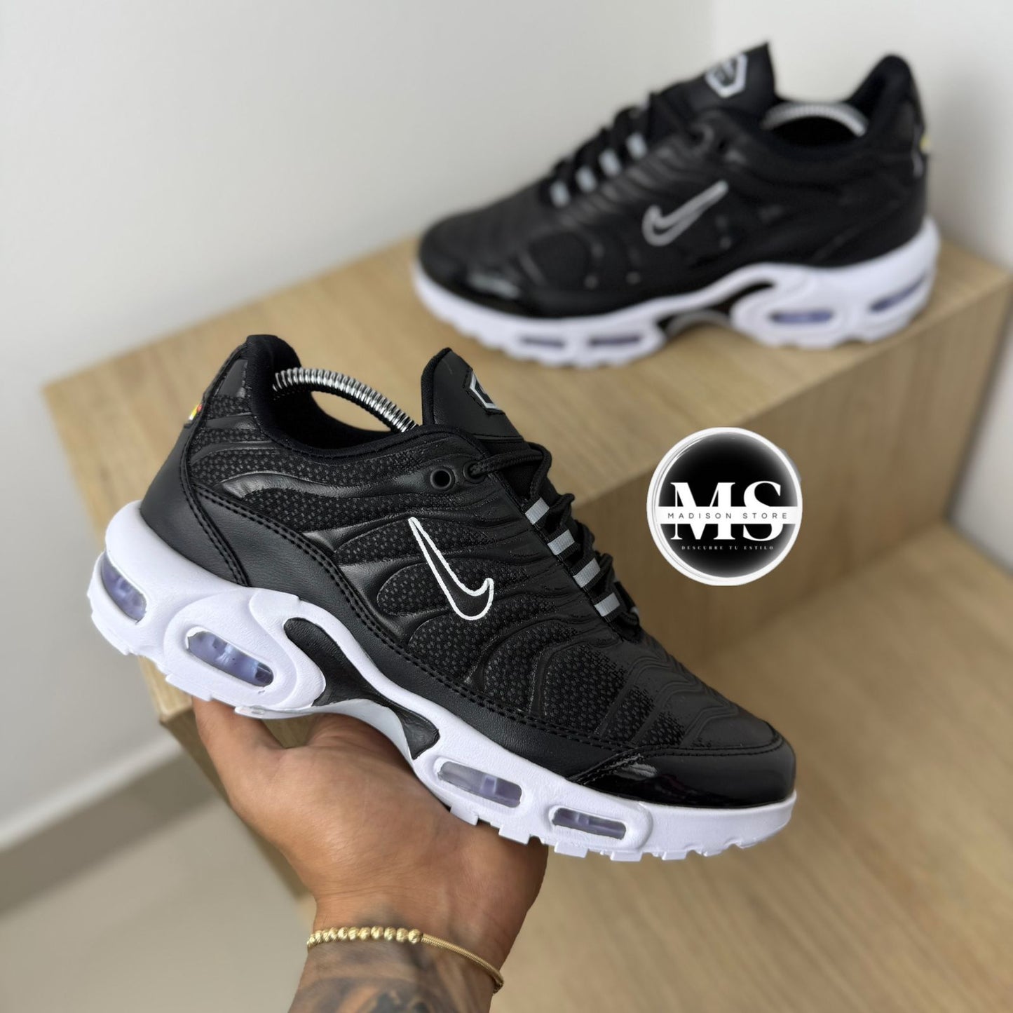 NIKE TN
