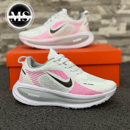NIKE BOMERO DAMA