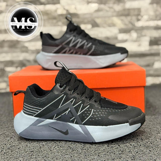 NIKE  WILDHORSE